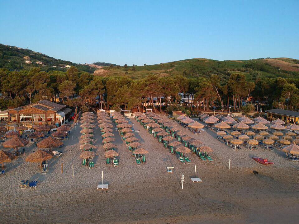 Hotel Petit Silvi Marina Exterior photo